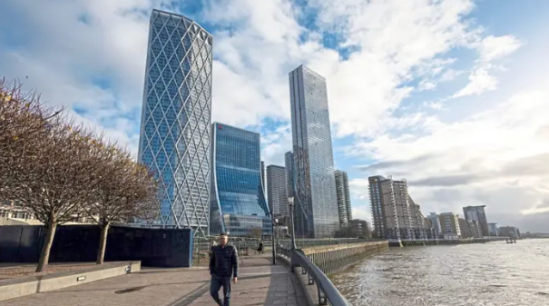 Corporate bond calm masks AI-fuelled surge Corporate bond calm masks AI-fuelled surge