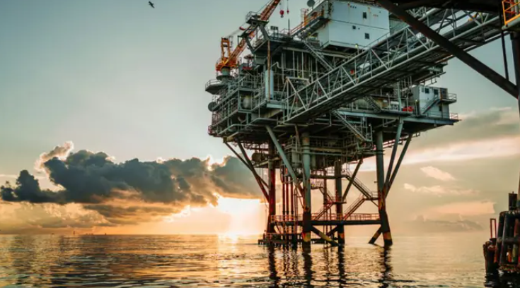 Oil surge sends bond traders to inflation hedges Oil surge sends bond traders to inflation hedges