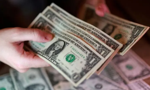 Plunging private foreign demand can fan US bond rout flames