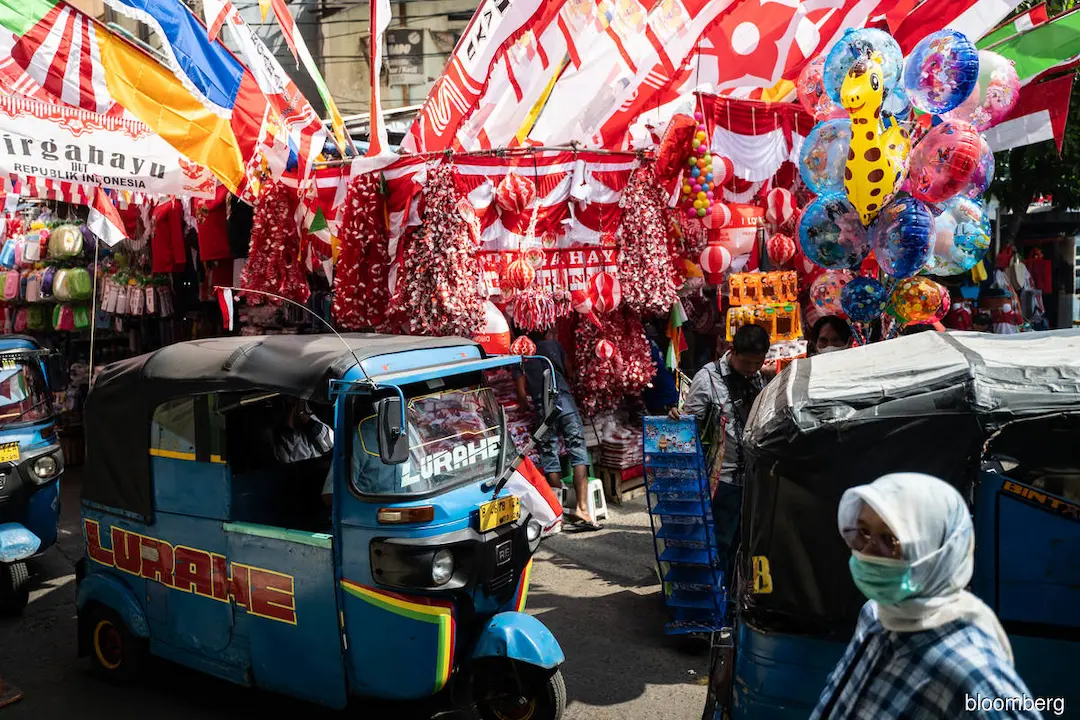 Bond funds pile into swath of Asia's emerging markets for first time since 2021